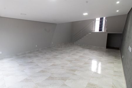 SALA de casa para alugar com 2 quartos, 162m² em Parque São Quirino, Campinas