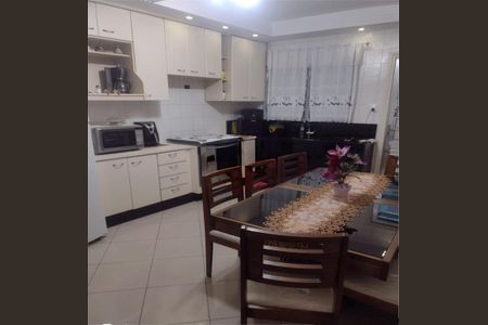 Casa de condomínio à venda com 160m², 3 quartos e 2 vagas