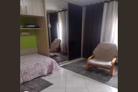 Casa de condomínio à venda com 160m², 3 quartos e 2 vagas