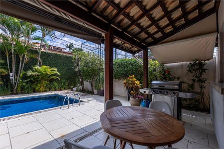 Casa à venda com 390m², 4 quartos e 4 vagas