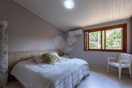 Casa à venda com 390m², 4 quartos e 4 vagas