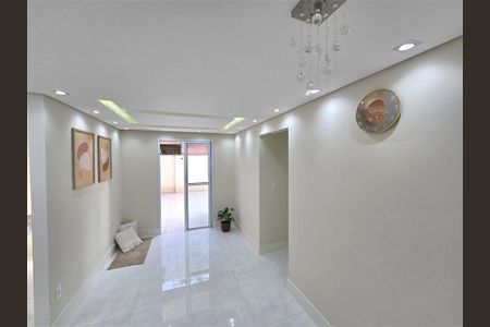 Apartamento à venda com 90m², 2 quartos e 1 vaga
