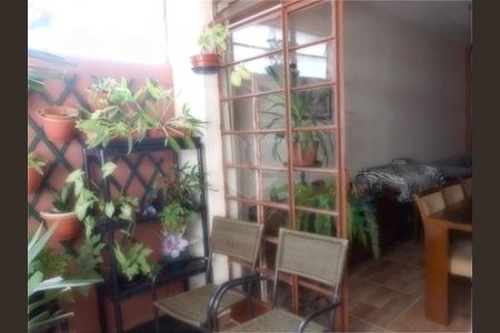 Apartamento à venda com 107m², 3 quartos e sem vaga