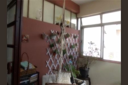 Apartamento à venda com 107m², 3 quartos e sem vaga