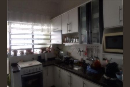 Apartamento à venda com 107m², 3 quartos e sem vaga