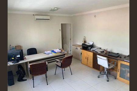 Casa à venda com 120m², 2 quartos e 3 vagas