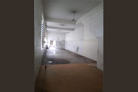 Casa à venda com 262m², 3 quartos e 3 vagas