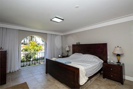 Casa à venda com 450m², 4 quartos e 6 vagas