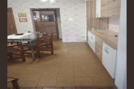 Casa à venda com 386m², 3 quartos e 6 vagas