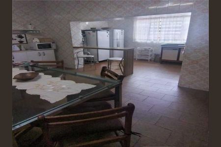 Casa à venda com 386m², 3 quartos e 6 vagas