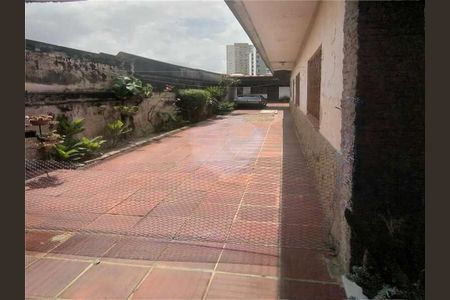 Casa à venda com 386m², 3 quartos e 6 vagas