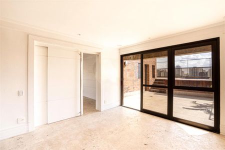 Apartamento à venda com 591m², 4 quartos e 5 vagas