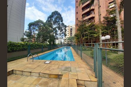 Apartamento à venda com 591m², 4 quartos e 5 vagas
