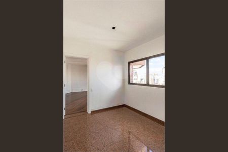 Apartamento à venda com 591m², 4 quartos e 5 vagas