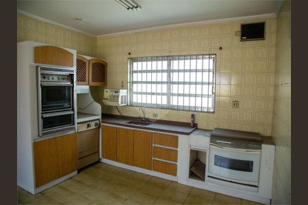 Casa à venda com 263m², 4 quartos e 5 vagas