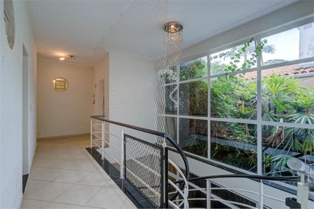 Casa à venda com 454m², 5 quartos e 4 vagas