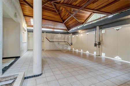 Casa à venda com 454m², 5 quartos e 4 vagas