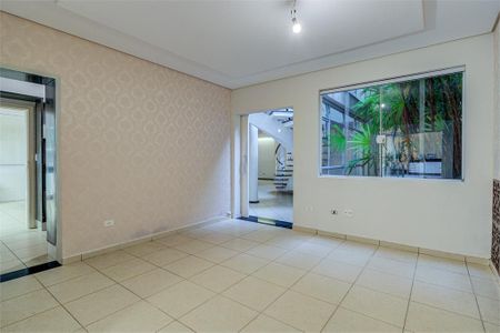 Casa à venda com 454m², 5 quartos e 4 vagas