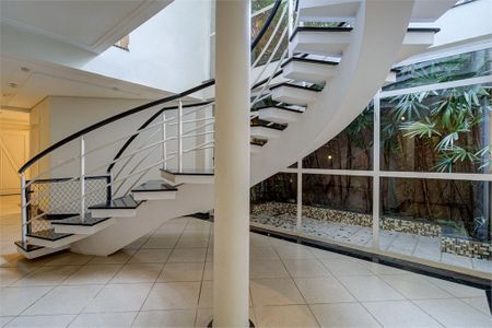 Casa à venda com 454m², 5 quartos e 4 vagas