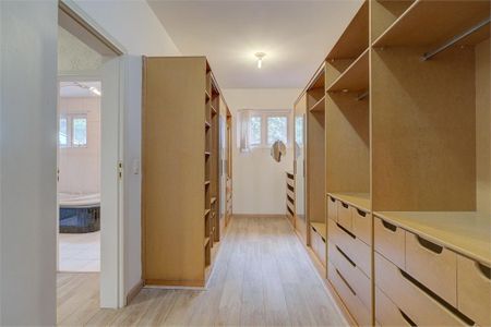 Casa à venda com 454m², 5 quartos e 4 vagas