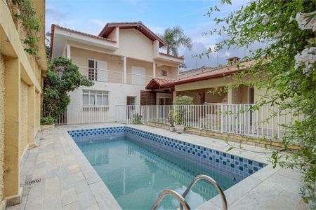 Casa à venda com 454m², 5 quartos e 4 vagas