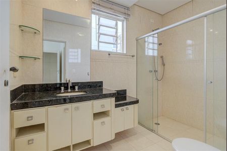 Casa à venda com 454m², 5 quartos e 4 vagas