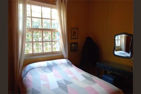 Casa à venda com 200m², 3 quartos e 6 vagas