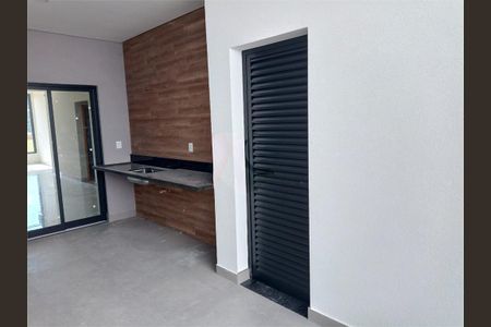 Casa à venda com 135m², 3 quartos e 4 vagas