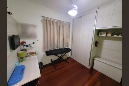 Casa à venda com 150m², 3 quartos e 4 vagas
