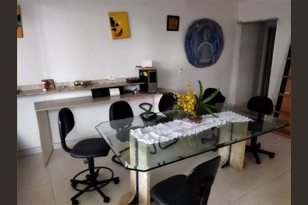 Casa à venda com 180m², 3 quartos e 1 vaga