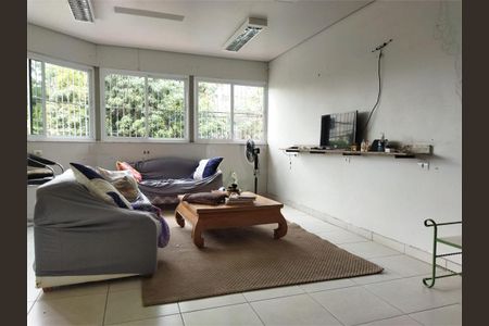 Casa à venda com 180m², 3 quartos e 1 vaga