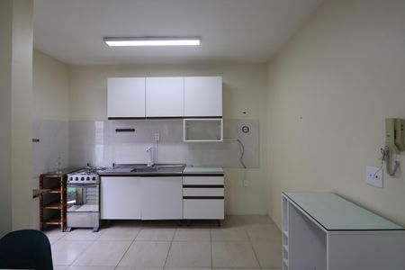 Casa de condomínio à venda com 55m², 2 quartos e 2 vagasCozinha