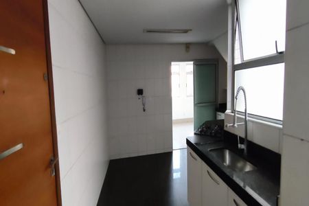 Apartamento à venda com 218m², 4 quartos e 4 vagas