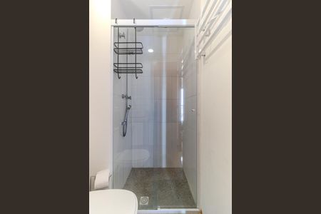 Studio à venda com 27m², 1 quarto e sem vaga Studio à venda com 27m², 1 quarto e sem vagaBanheiro Social