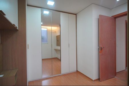 Apartamento à venda com 45m², 2 quartos e 1 vagaQuarto 2