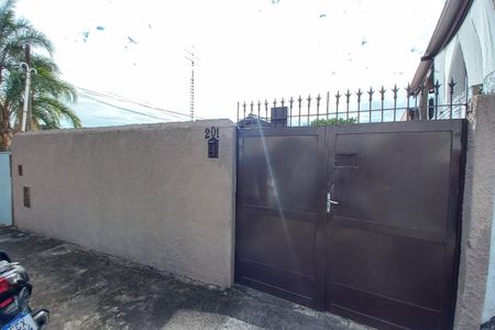 Casa à venda com 98m², 3 quartos e 3 vagas Casa à venda com 98m², 3 quartos e 3 vagasFachada do Prédio