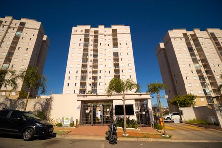 Apartamento à venda com 51m², 2 quartos e 1 vaga Apartamento à venda com 51m², 2 quartos e 1 vagaFachada