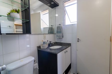 Apartamento à venda com 66m², 3 quartos e 2 vagas Apartamento à venda com 66m², 3 quartos e 2 vagasBanheiro da Suíte