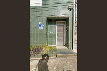 Apartamento à venda com 120m², 2 quartos e 1 vaga Apartamento à venda com 120m², 2 quartos e 1 vagaPlaca