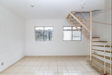 Apartamento à venda com 120m², 2 quartos e 1 vaga Apartamento à venda com 120m², 2 quartos e 1 vagaSala