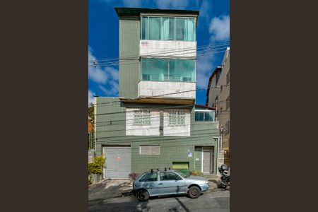 Apartamento à venda com 120m², 2 quartos e 1 vaga Apartamento à venda com 120m², 2 quartos e 1 vagaFachada