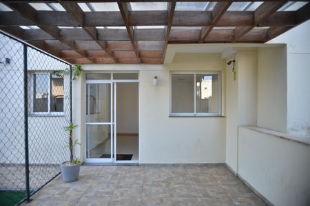 Apartamento para alugar com 67m², 2 quartos e 2 vagasÁrea comum - Churrasqueira