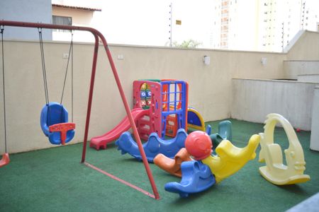 Apartamento para alugar com 67m², 2 quartos e 2 vagasÁrea comum - Playground