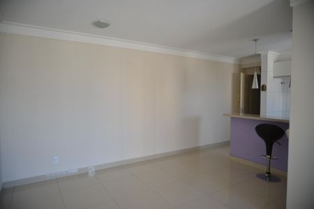 Apartamento para alugar com 67m², 2 quartos e 2 vagasSala