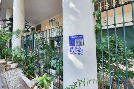 Apartamento à venda com 52m², 2 quartos e 1 vaga Apartamento à venda com 52m², 2 quartos e 1 vagaPlaquinha