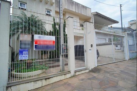 Casa à venda com 240m², 3 quartos e 4 vagasFachada