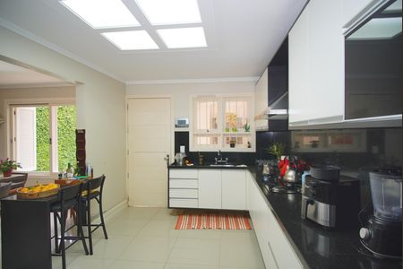 Casa à venda com 240m², 3 quartos e 4 vagasCozinha