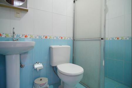 Casa à venda com 240m², 3 quartos e 4 vagasBanheiro da Piscina