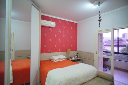 Casa à venda com 240m², 3 quartos e 4 vagasSuíte Americana 3