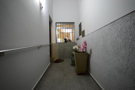 Casa à venda com 170m², 4 quartos e 2 vagasCorredor